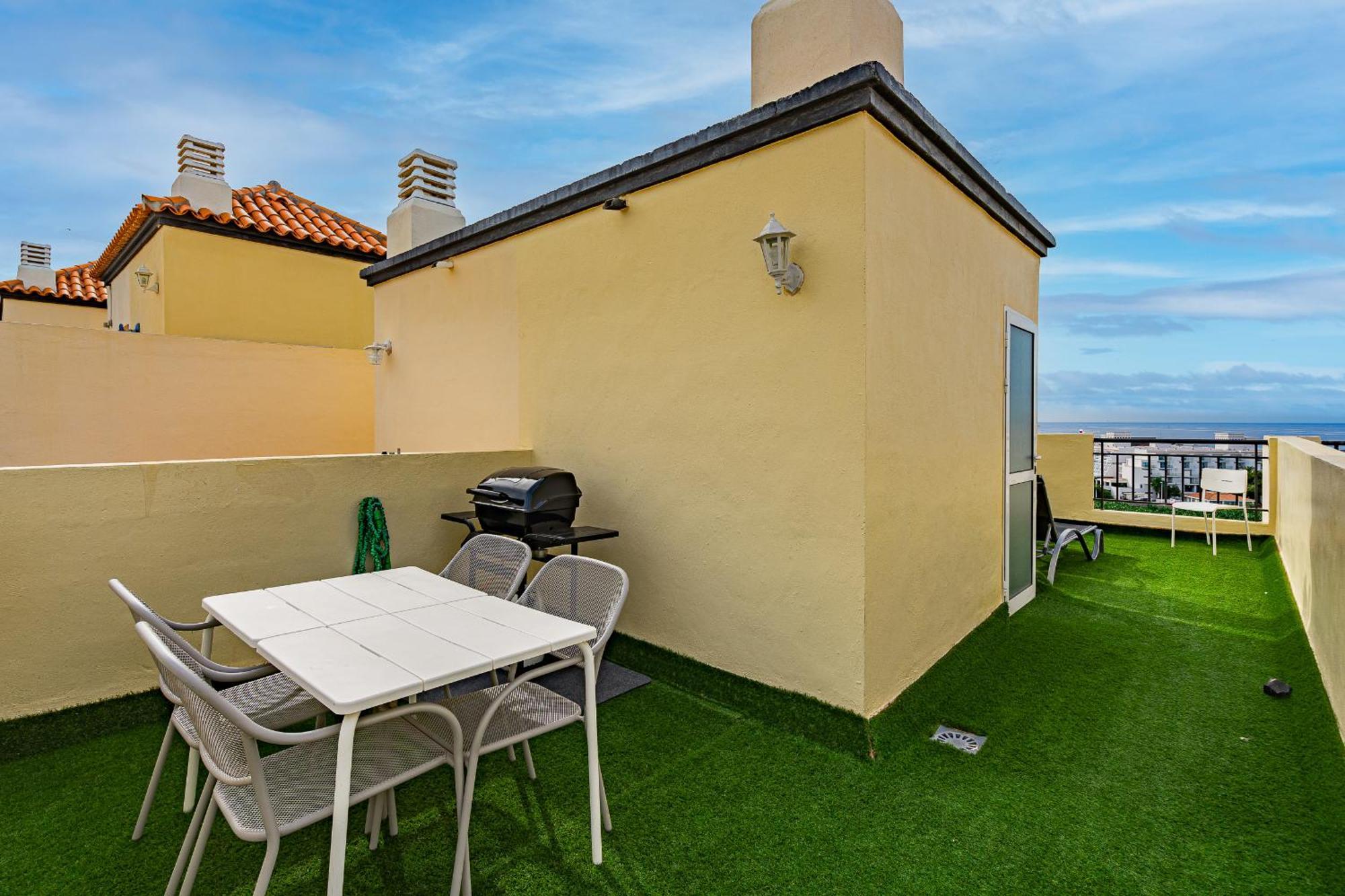 Tropical Views By Sunkeyrents Apartment Каляо Салвахе Екстериор снимка